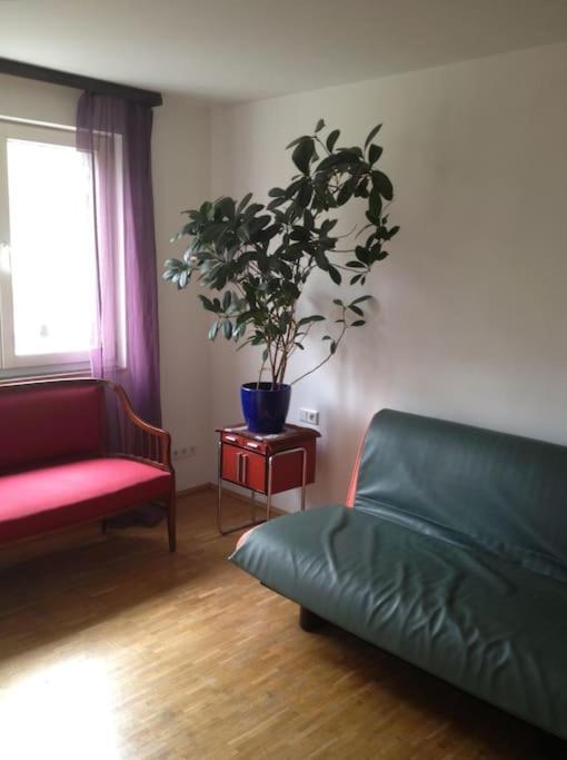 Room In Maisonette With Garden, Parking Place Viena Exterior foto